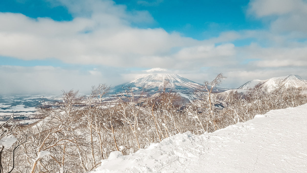冬季羊蹄山雪景：留壽都 Rusutsu 雪場同樣鄰近羊蹄山
